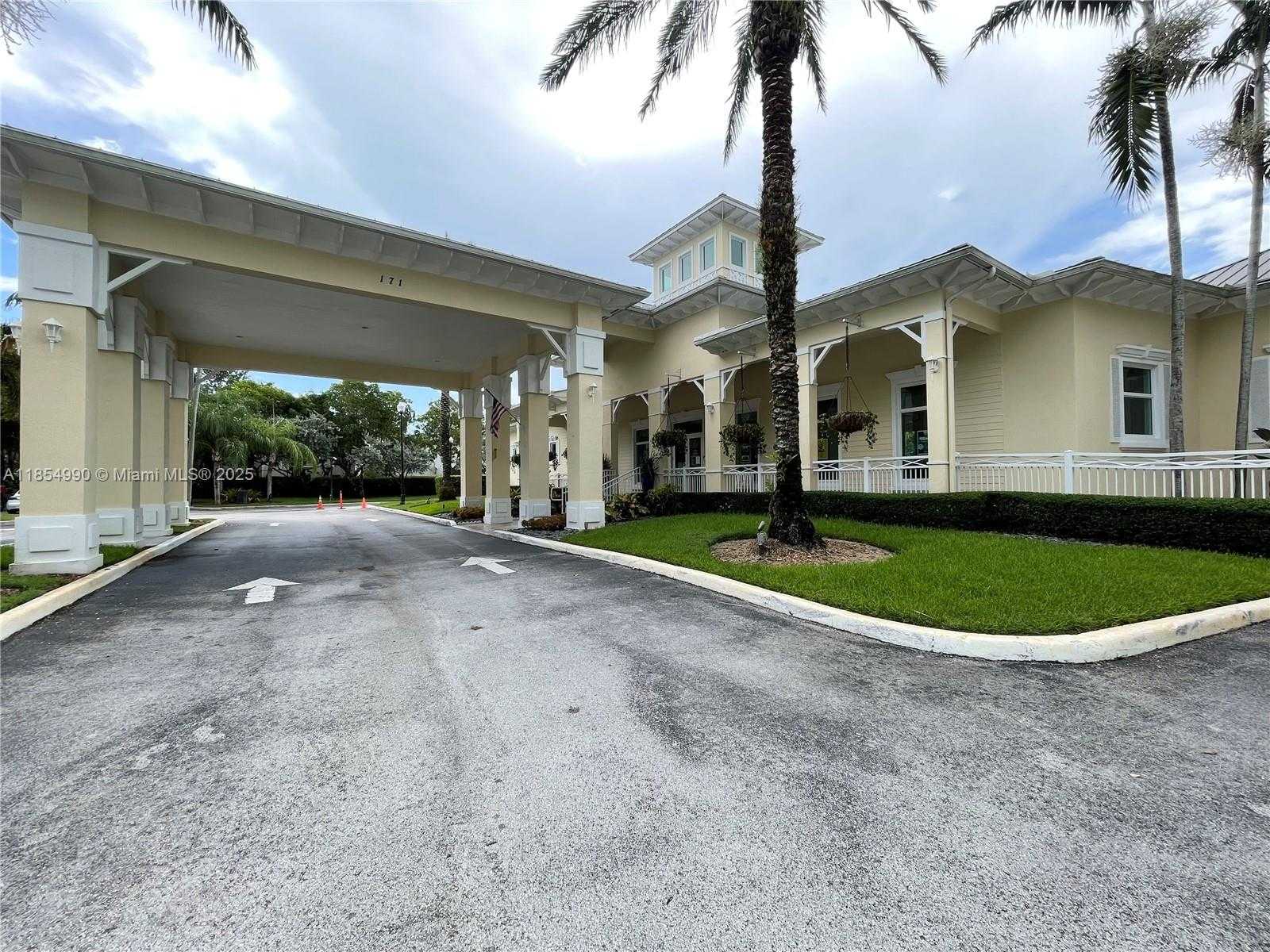 Small Image of 2875 NORTH EAST 4TH ST, Homestead Number 17