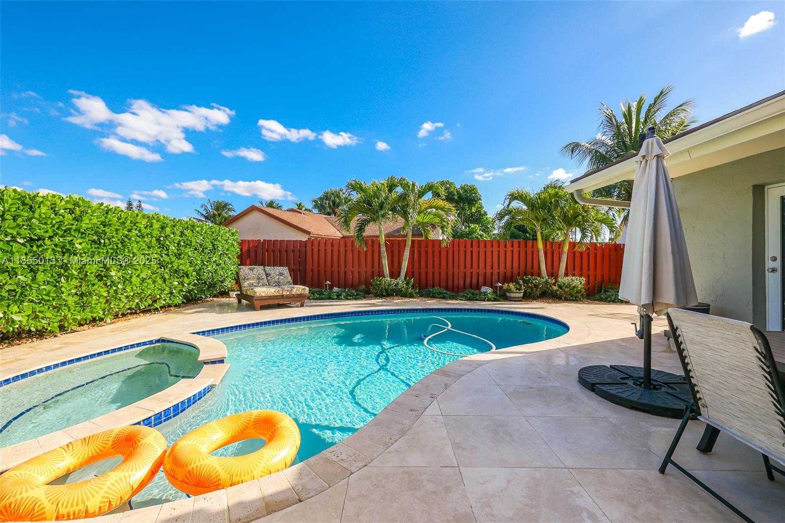Small Image of 16780 REDWOOD WAY, Weston Number 34