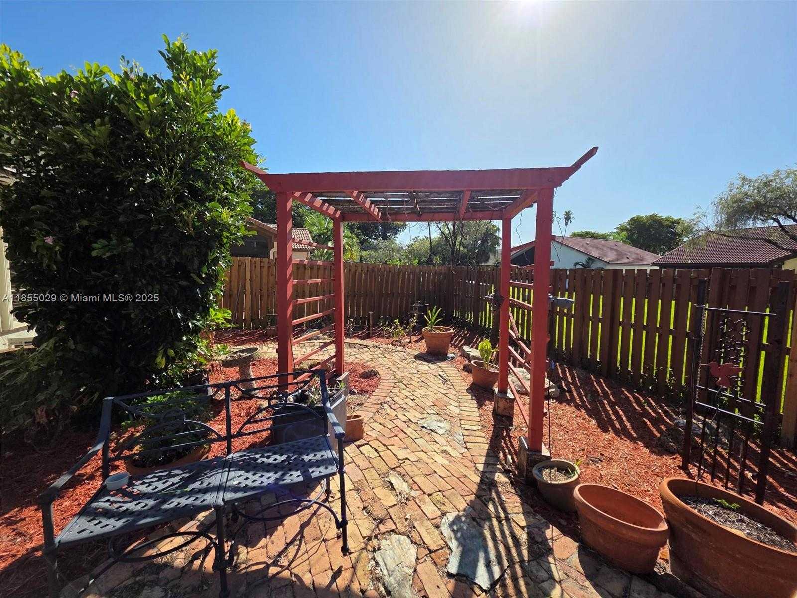 Small Image of 2320 DOVER, Weston Number 23
