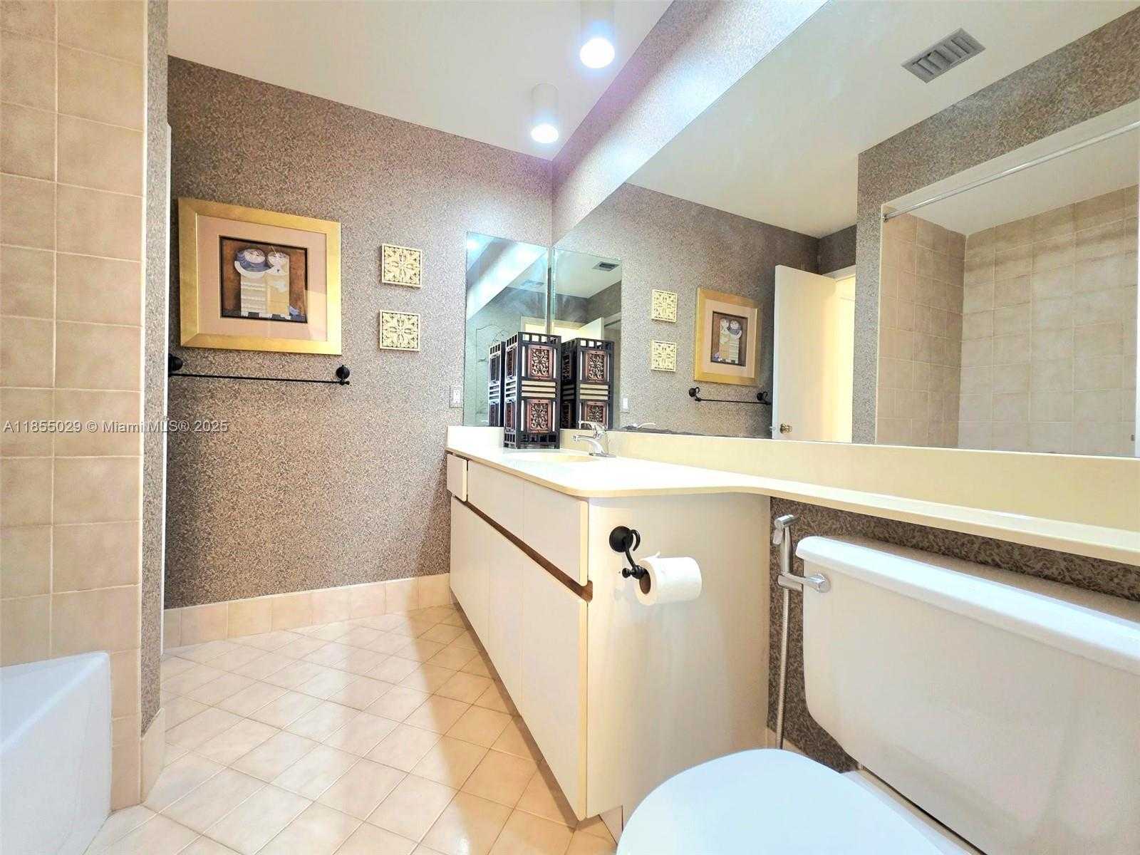Small Image of 2320 DOVER, Weston Number 37