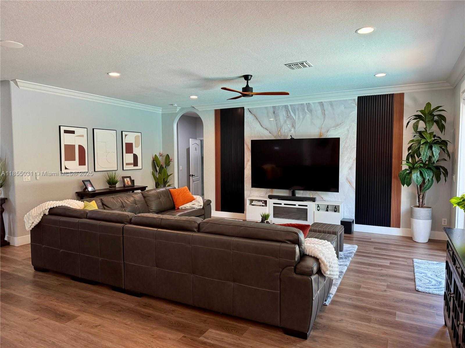 Small Image of 12917 SOUTH WEST 23RD ST, Miramar Number 12