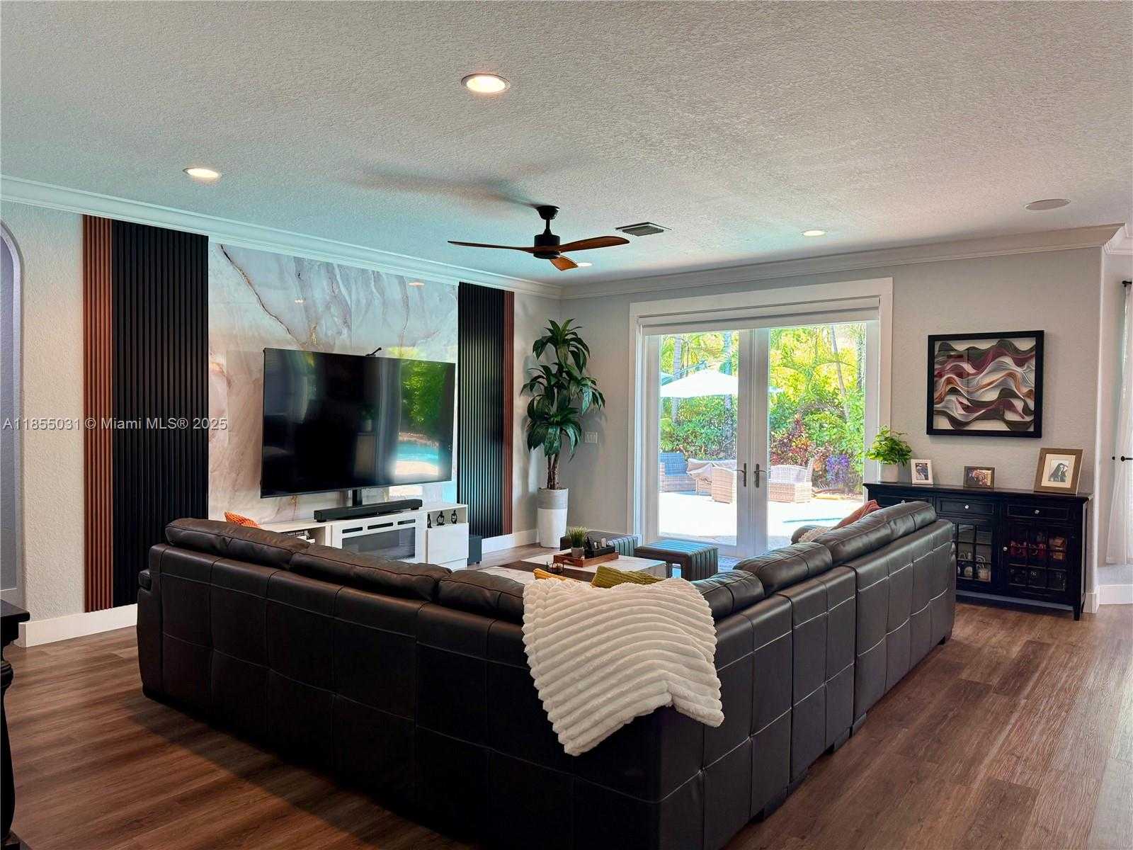 Small Image of 12917 SOUTH WEST 23RD ST, Miramar Number 13
