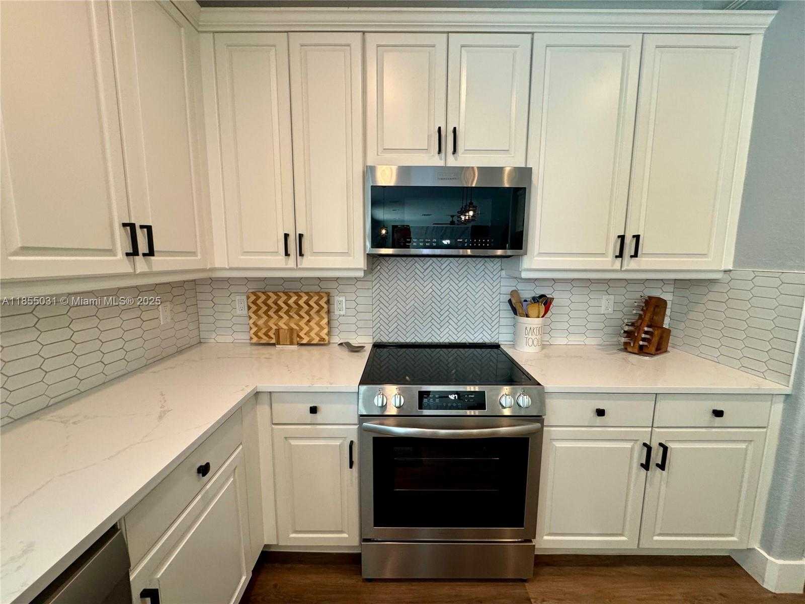 Small Image of 12917 SOUTH WEST 23RD ST, Miramar Number 16