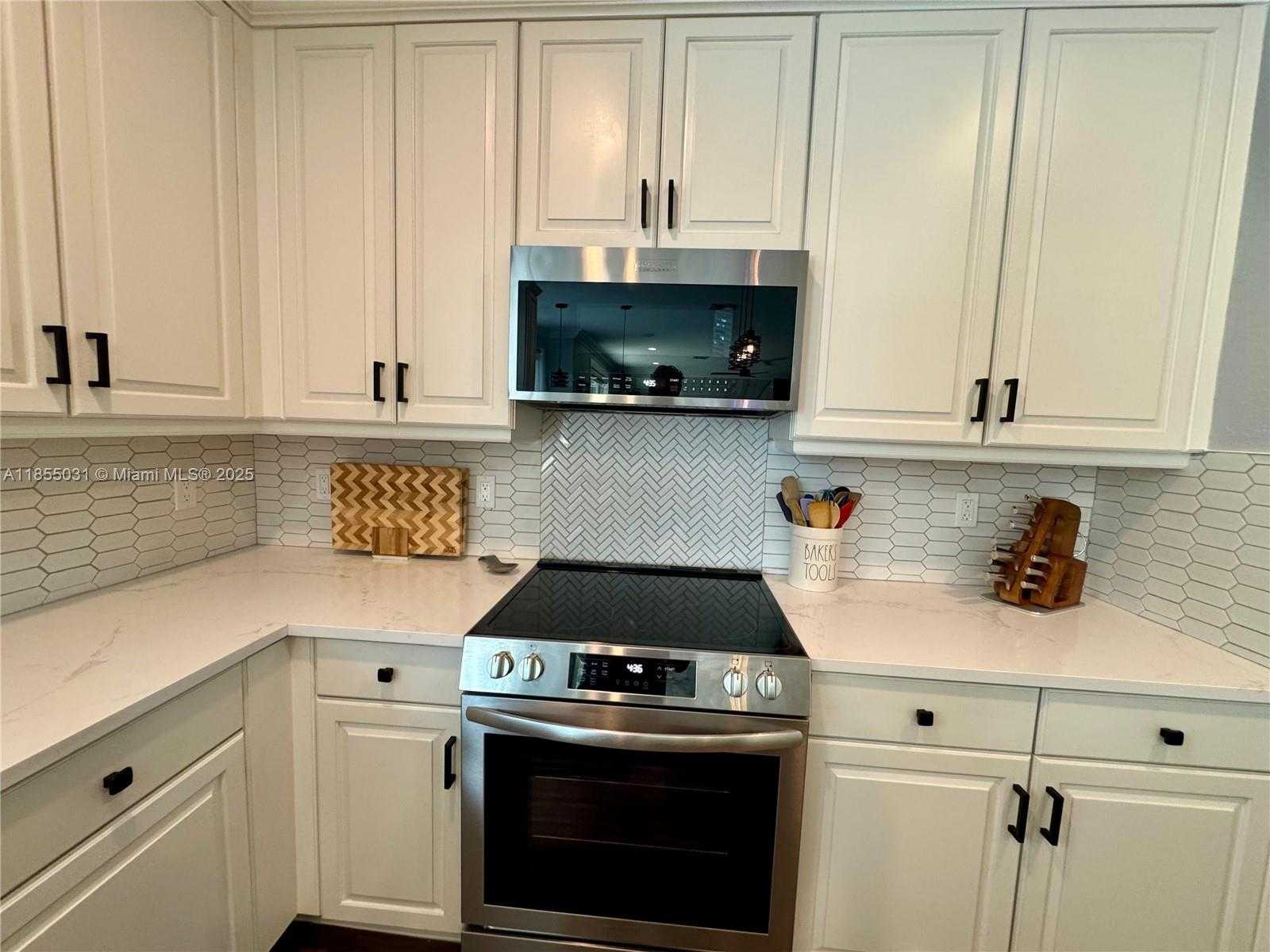 Small Image of 12917 SOUTH WEST 23RD ST, Miramar Number 17