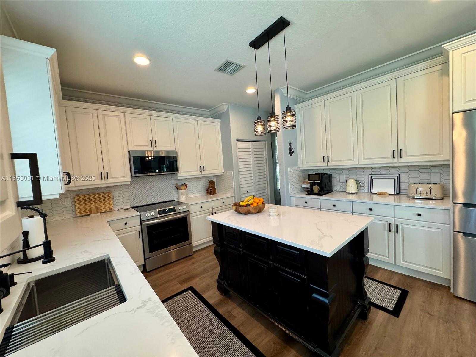 Small Image of 12917 SOUTH WEST 23RD ST, Miramar Number 22