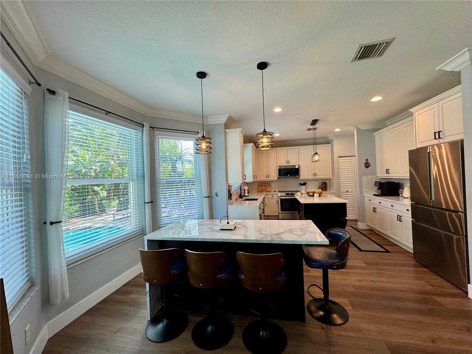 Small Image of 12917 SOUTH WEST 23RD ST, Miramar Number 27