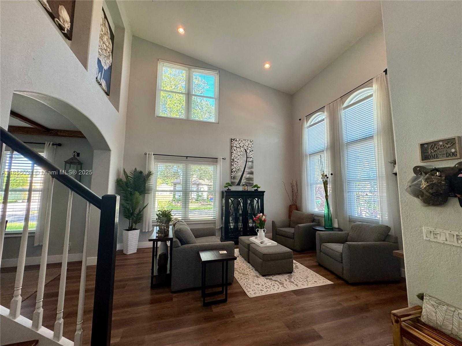 Small Image of 12917 SOUTH WEST 23RD ST, Miramar Number 31