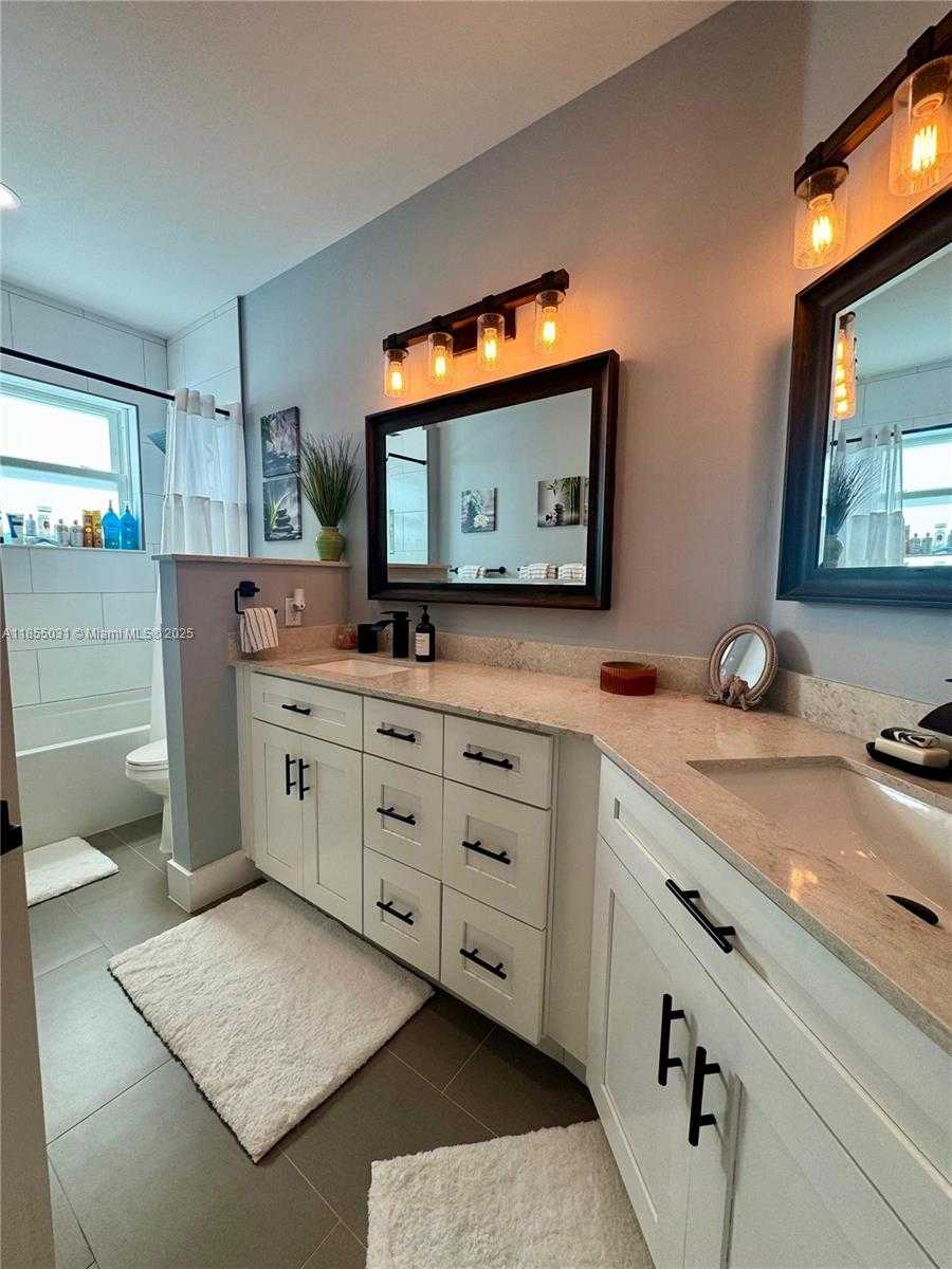Small Image of 12917 SOUTH WEST 23RD ST, Miramar Number 47