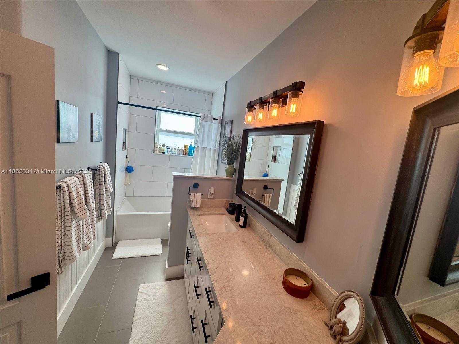 Small Image of 12917 SOUTH WEST 23RD ST, Miramar Number 48