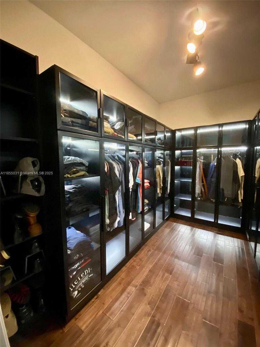 Small Image of 12917 SOUTH WEST 23RD ST, Miramar Number 60