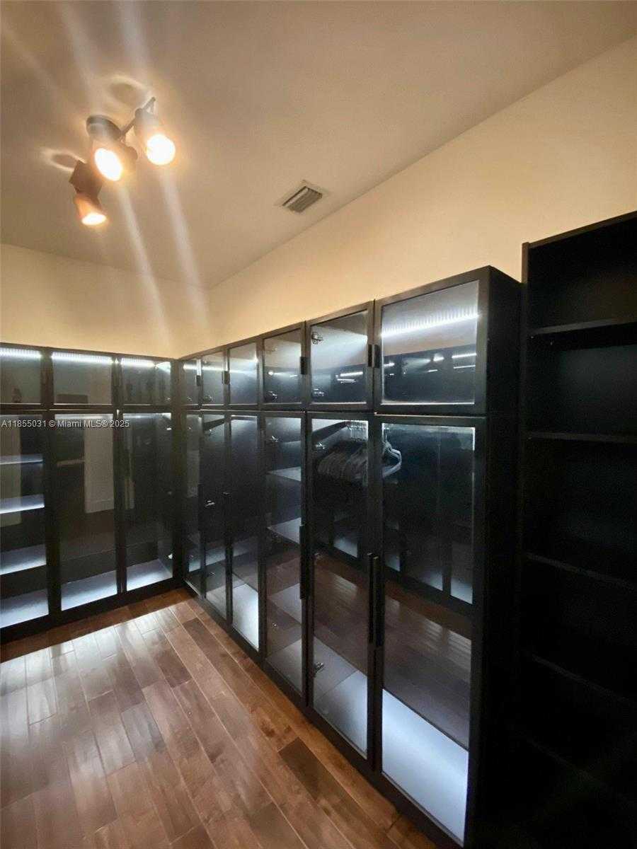 Small Image of 12917 SOUTH WEST 23RD ST, Miramar Number 61