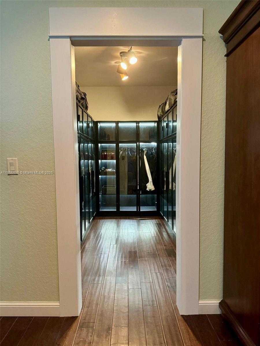 Small Image of 12917 SOUTH WEST 23RD ST, Miramar Number 62