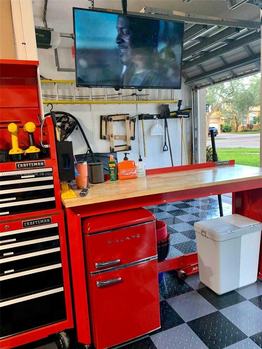 Small Image of 12917 SOUTH WEST 23RD ST, Miramar Number 67