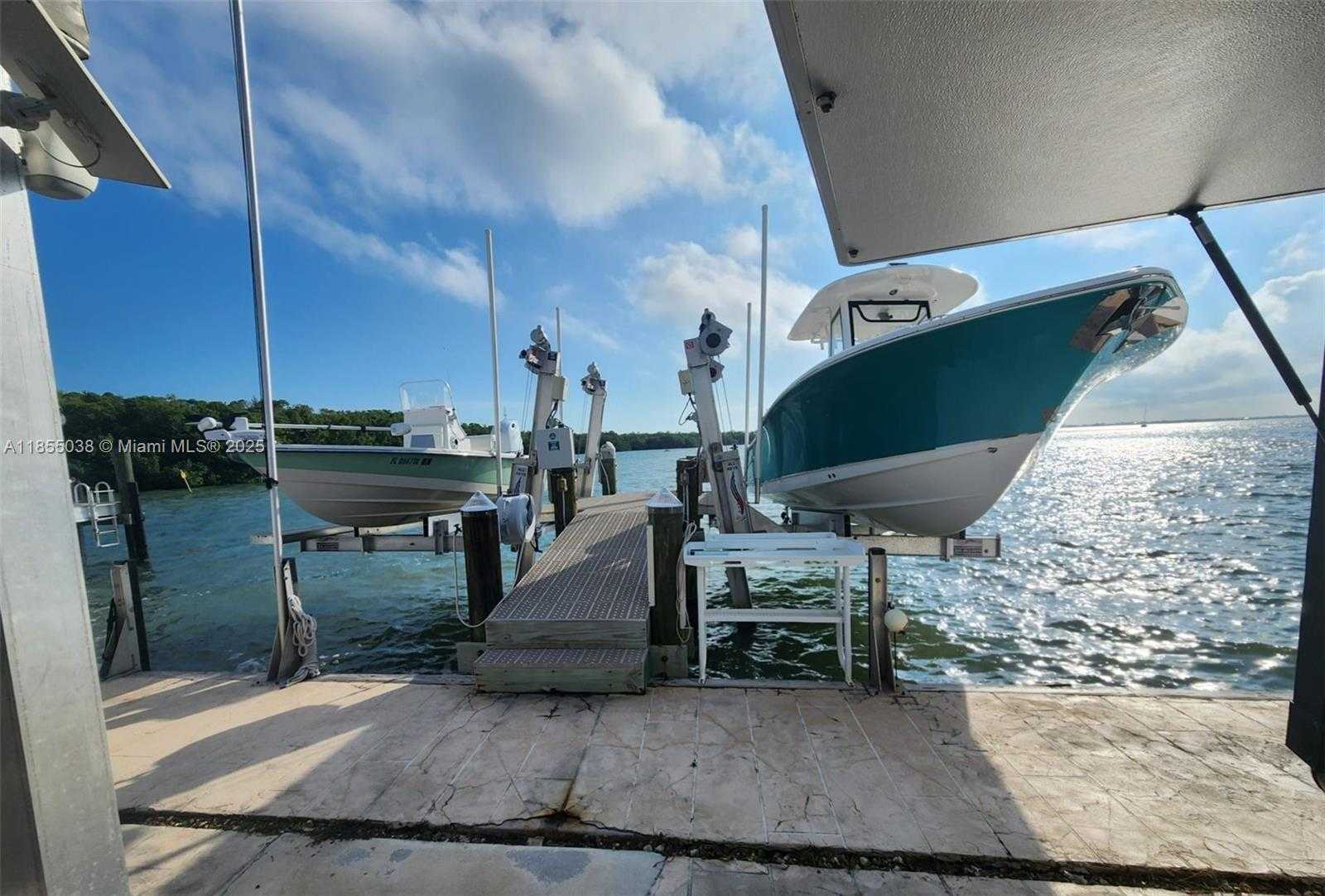 Small Image of 325 CALUSA ST LOT 227, Key Largo Number 11