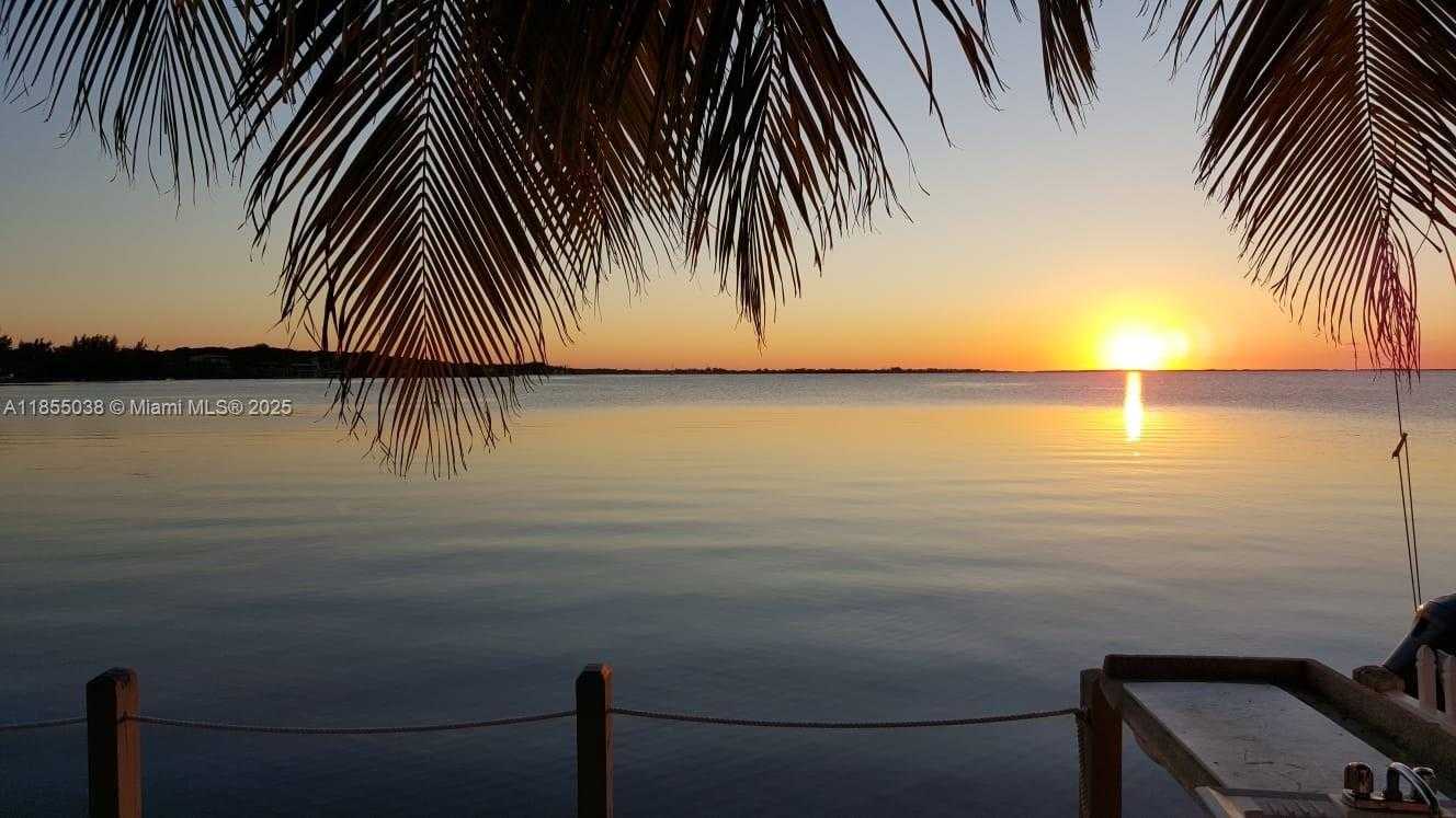 Small Image of 325 CALUSA ST LOT 227, Key Largo Number 2
