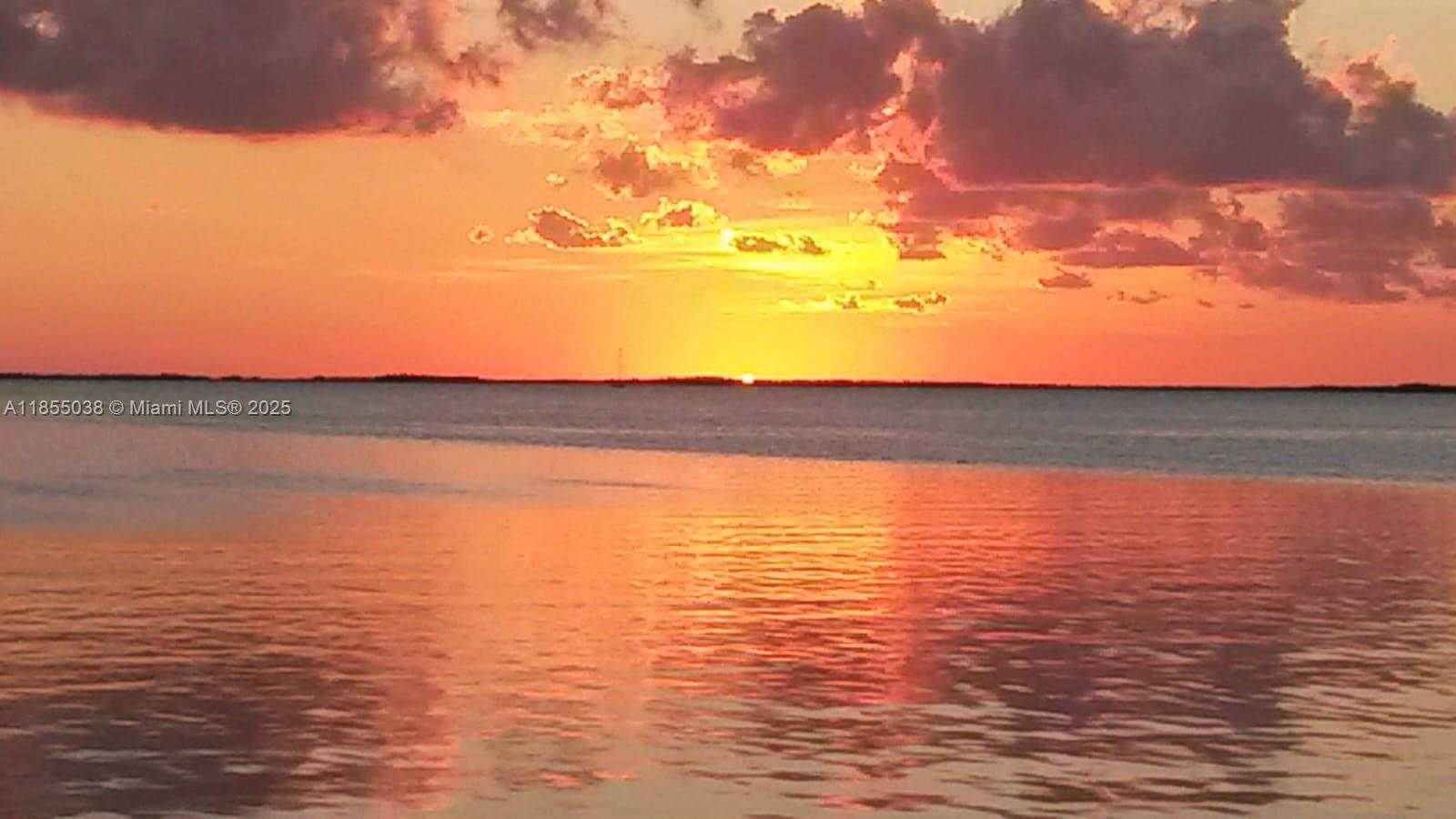 Small Image of 325 CALUSA ST LOT 227, Key Largo Number 4