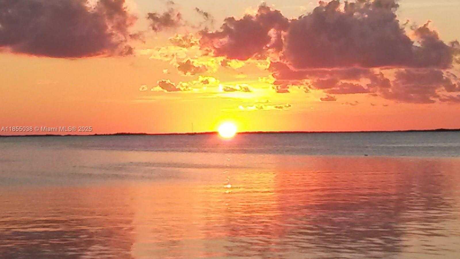 Small Image of 325 CALUSA ST LOT 227, Key Largo Number 51