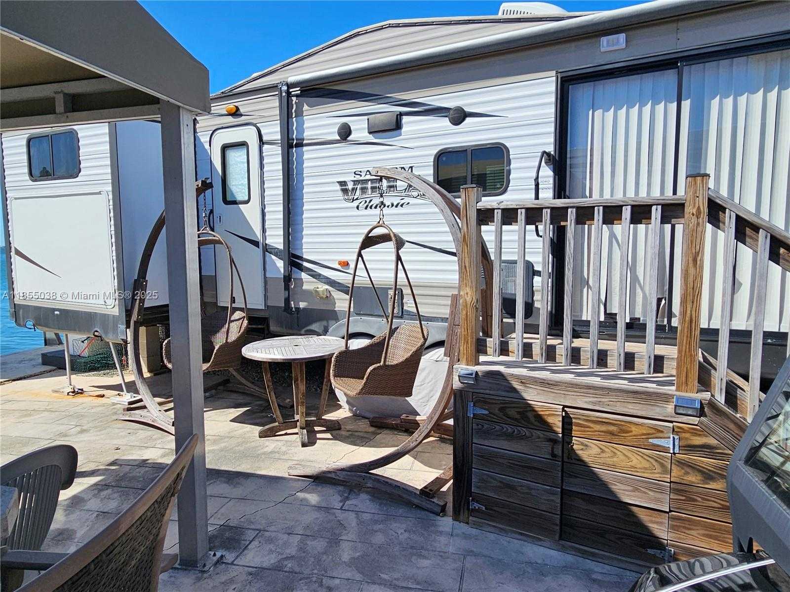 Small Image of 325 CALUSA ST LOT 227, Key Largo Number 6