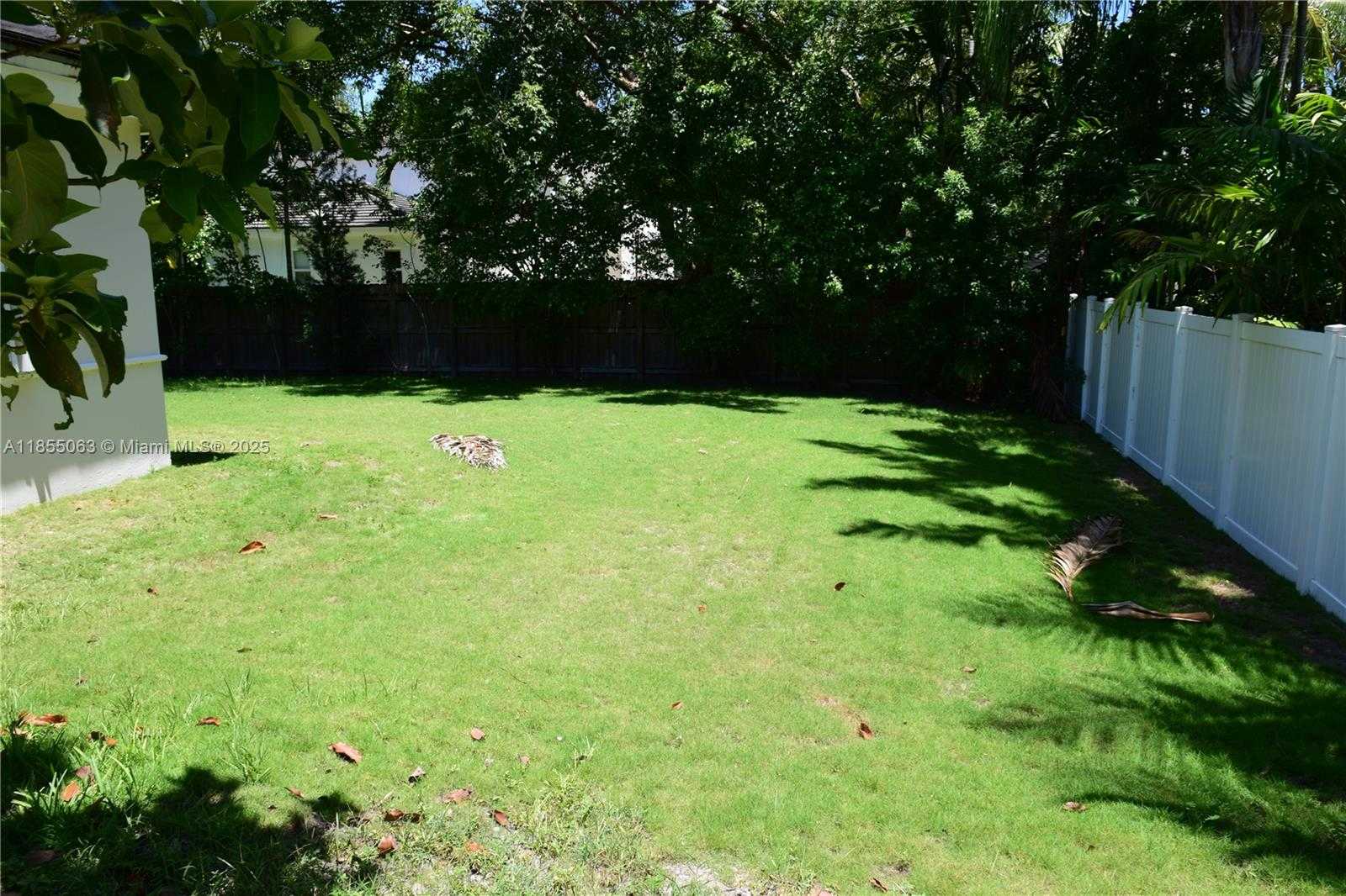Small Image of 15021 SOUTH WEST 75TH CT, Palmetto Bay Number 35