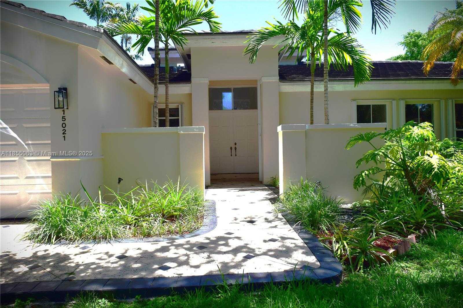 Small Image of 15021 SOUTH WEST 75TH CT, Palmetto Bay Number 4