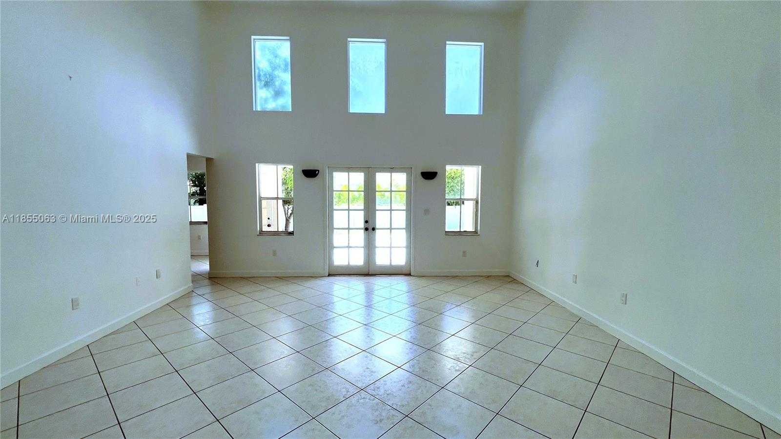 Small Image of 15021 SOUTH WEST 75TH CT, Palmetto Bay Number 5