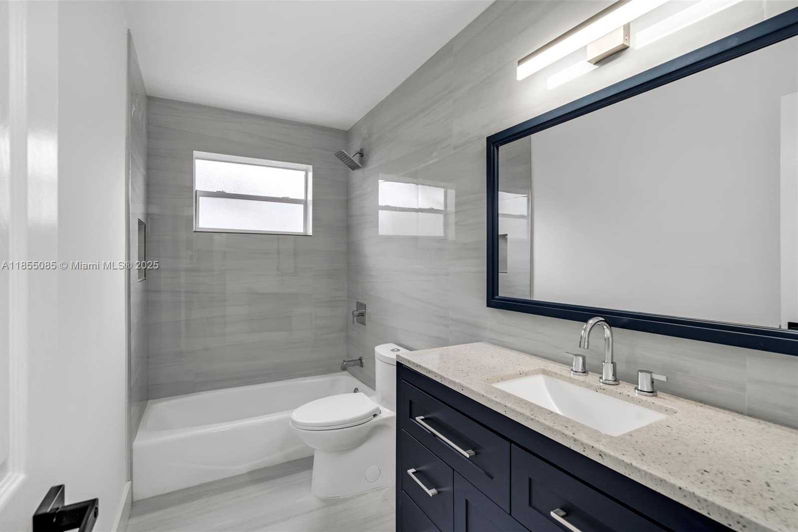 Small Image of 5230 TYLER ST, Hollywood Number 21