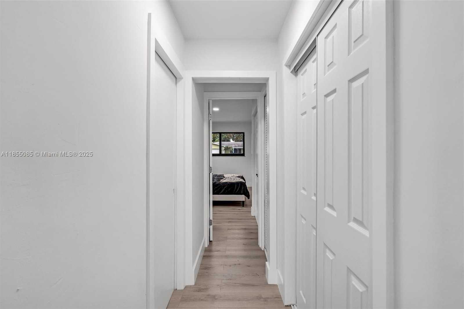 Small Image of 5230 TYLER ST, Hollywood Number 26