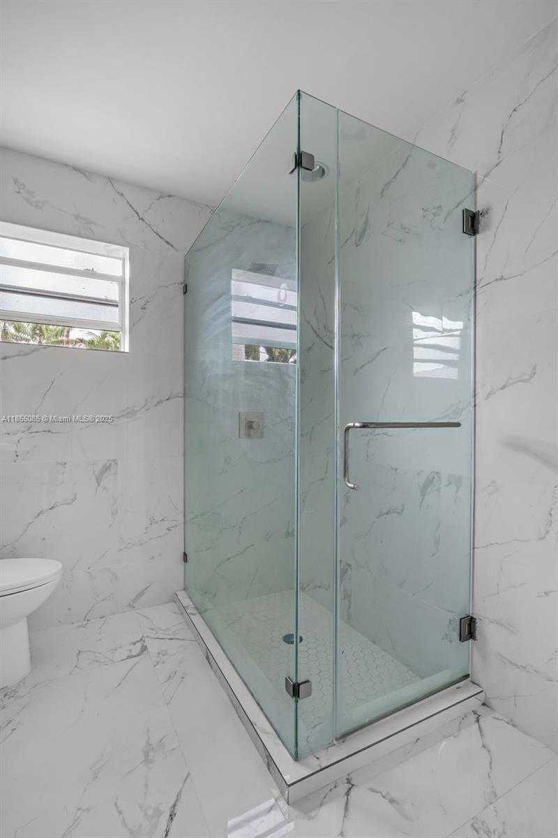 Small Image of 5230 TYLER ST, Hollywood Number 34
