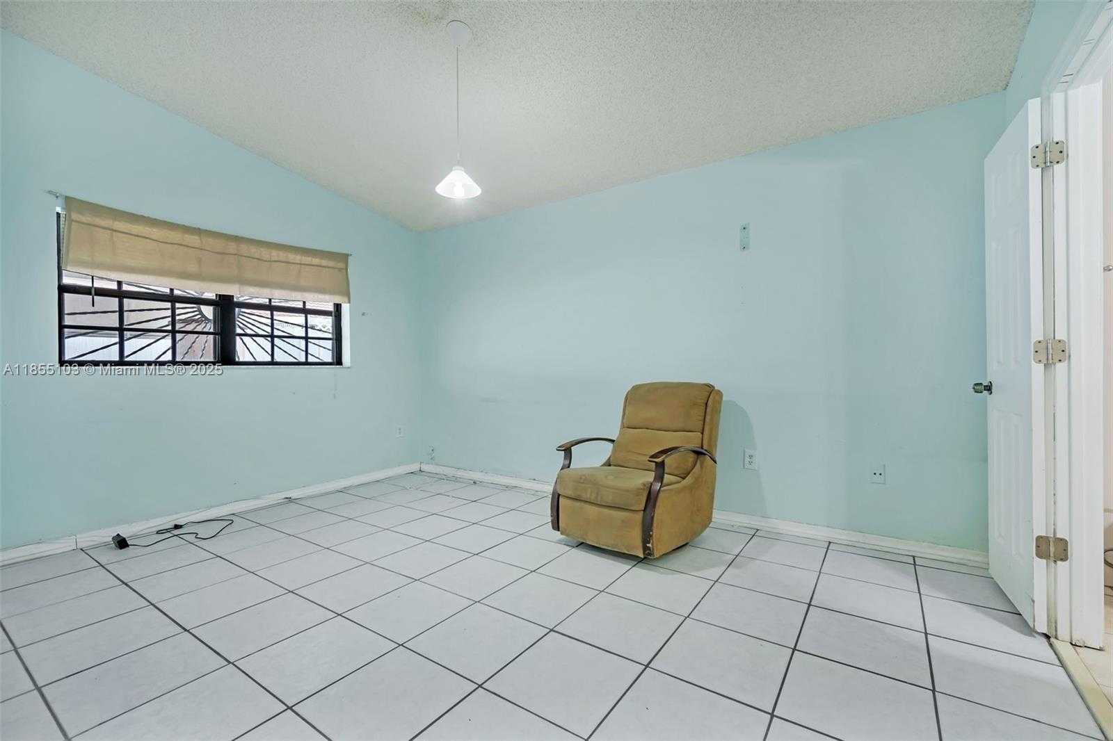Small Image of 7540 WEST 29TH AVE, Hialeah Number 12