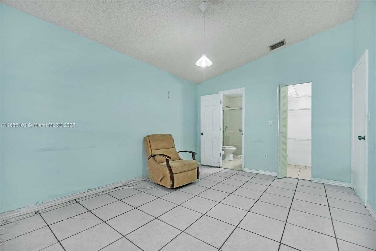 Small Image of 7540 WEST 29TH AVE, Hialeah Number 13