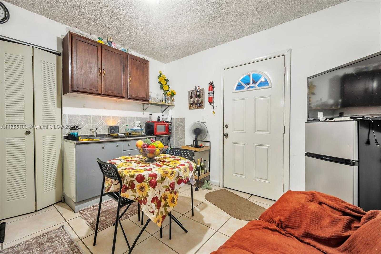 Small Image of 7540 WEST 29TH AVE, Hialeah Number 21