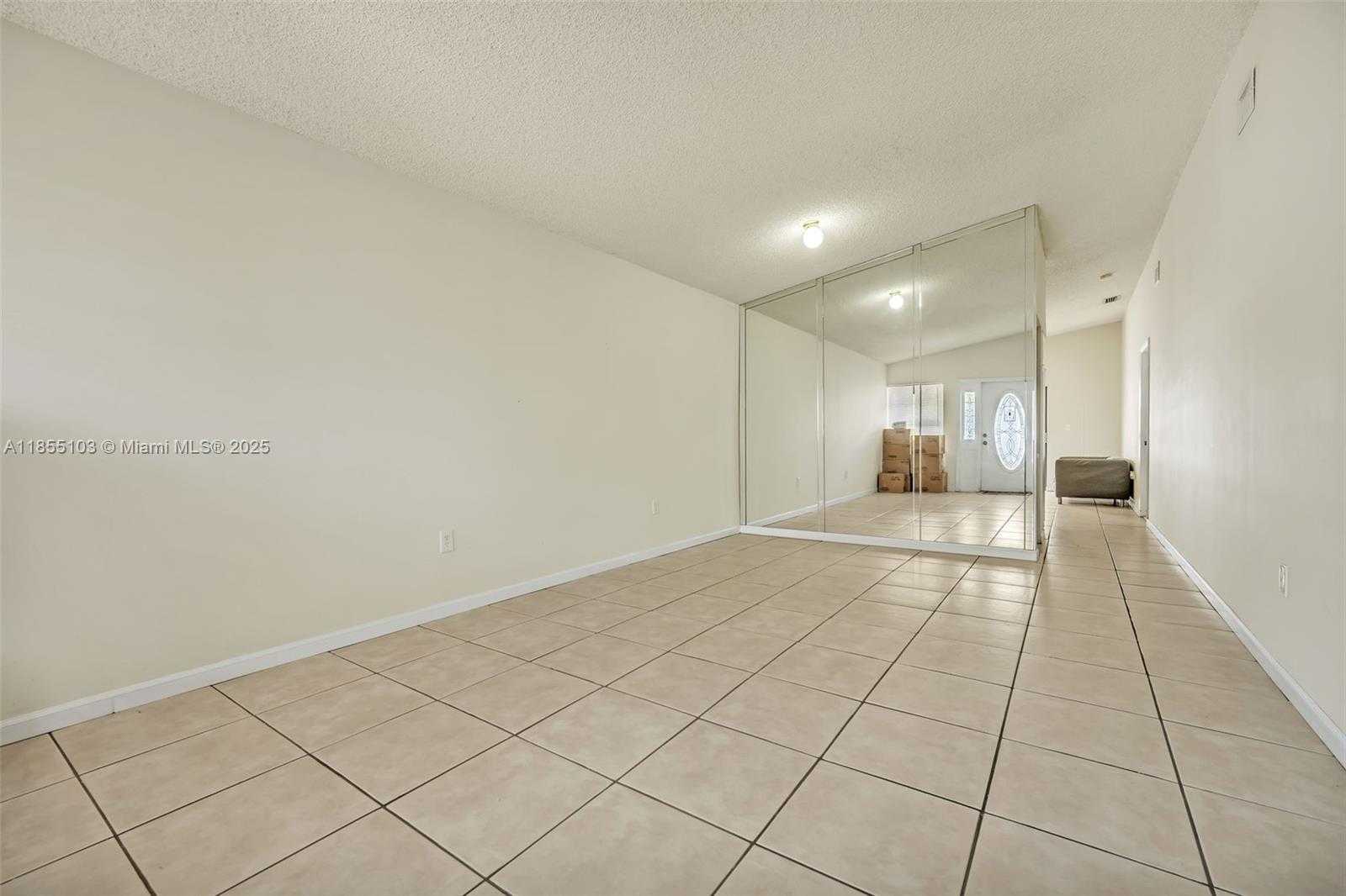 Small Image of 7540 WEST 29TH AVE, Hialeah Number 5