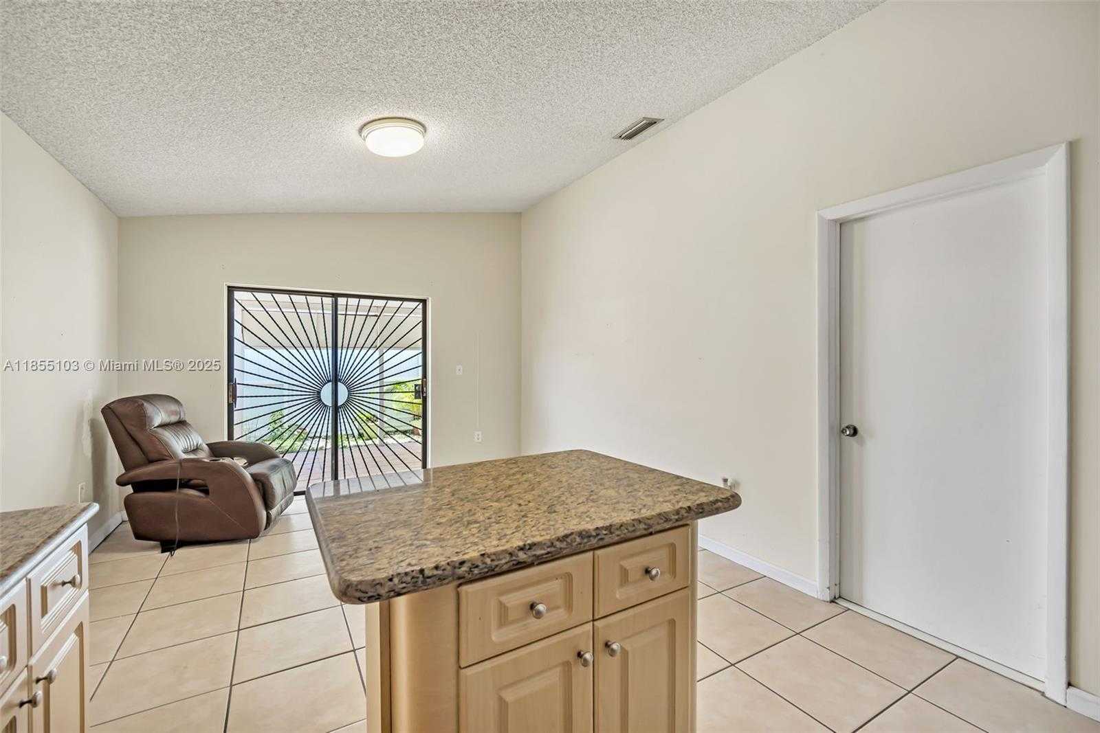 Small Image of 7540 WEST 29TH AVE, Hialeah Number 7