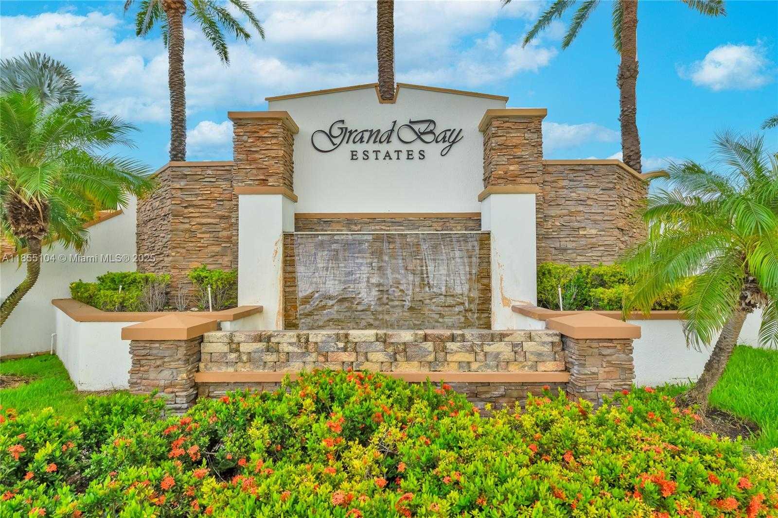 Small Image of 8630 NORTH WEST 101ST PL, Doral Number 1