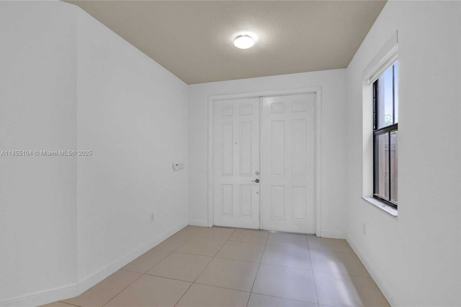 Small Image of 8630 NORTH WEST 101ST PL, Doral Number 7