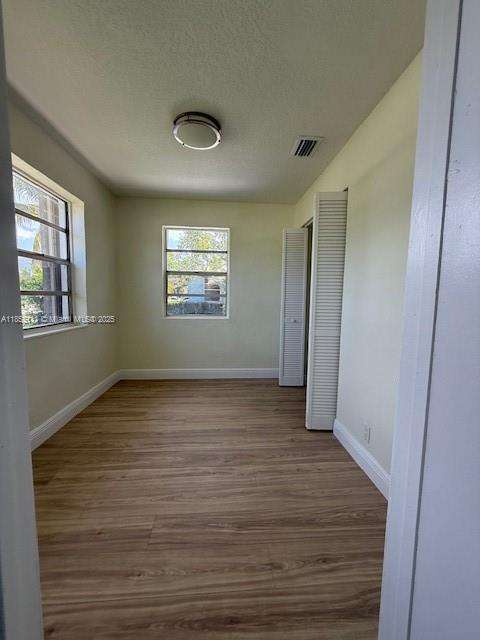 Small Image of 2711 DEWEY ST, Hollywood Number 17