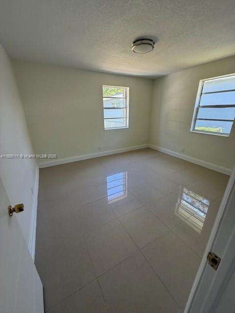 Small Image of 2711 DEWEY ST, Hollywood Number 19