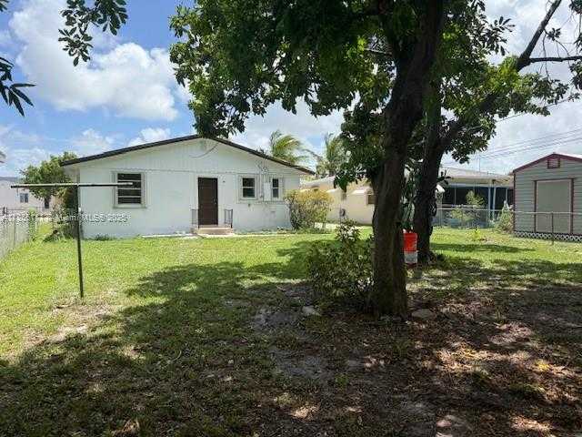 Small Image of 2711 DEWEY ST, Hollywood Number 36