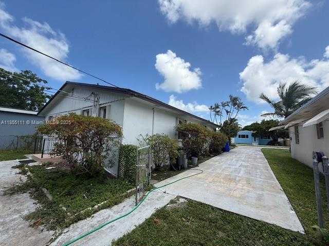 Small Image of 2711 DEWEY ST, Hollywood Number 37