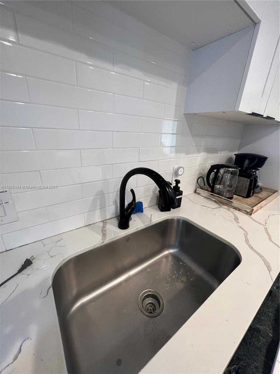 Small Image of 1573 NORTH EAST 30TH CT, Pompano Beach Number 21
