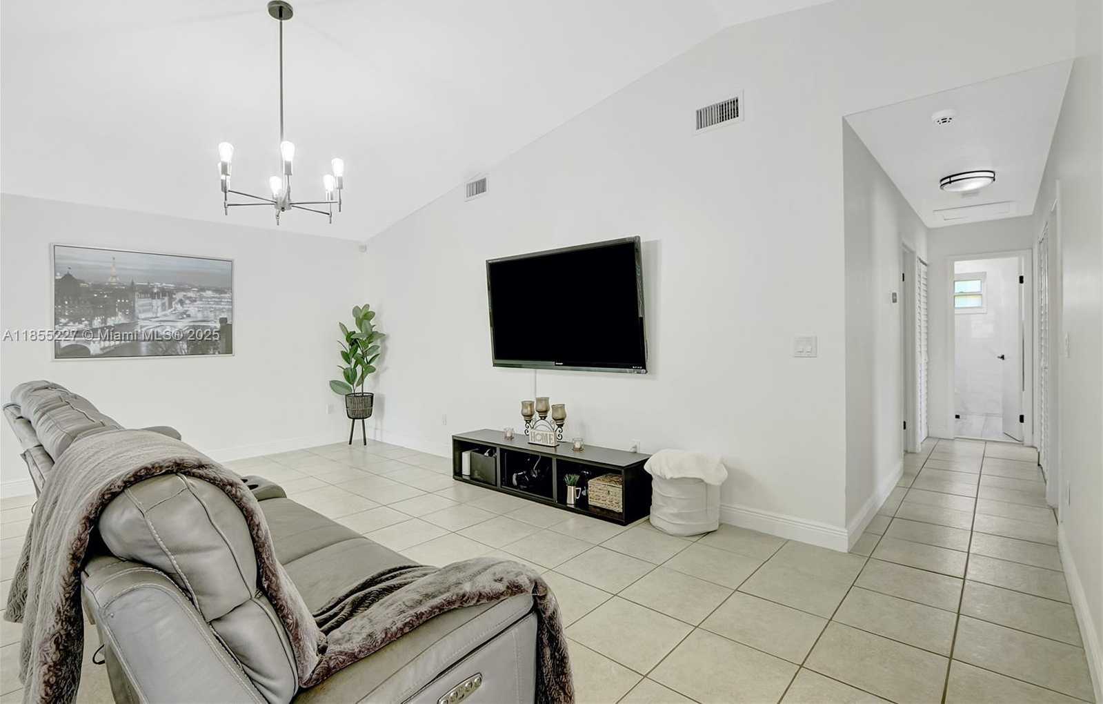 Small Image of 13217 SOUTH WEST 257TH TER, Homestead Number 9