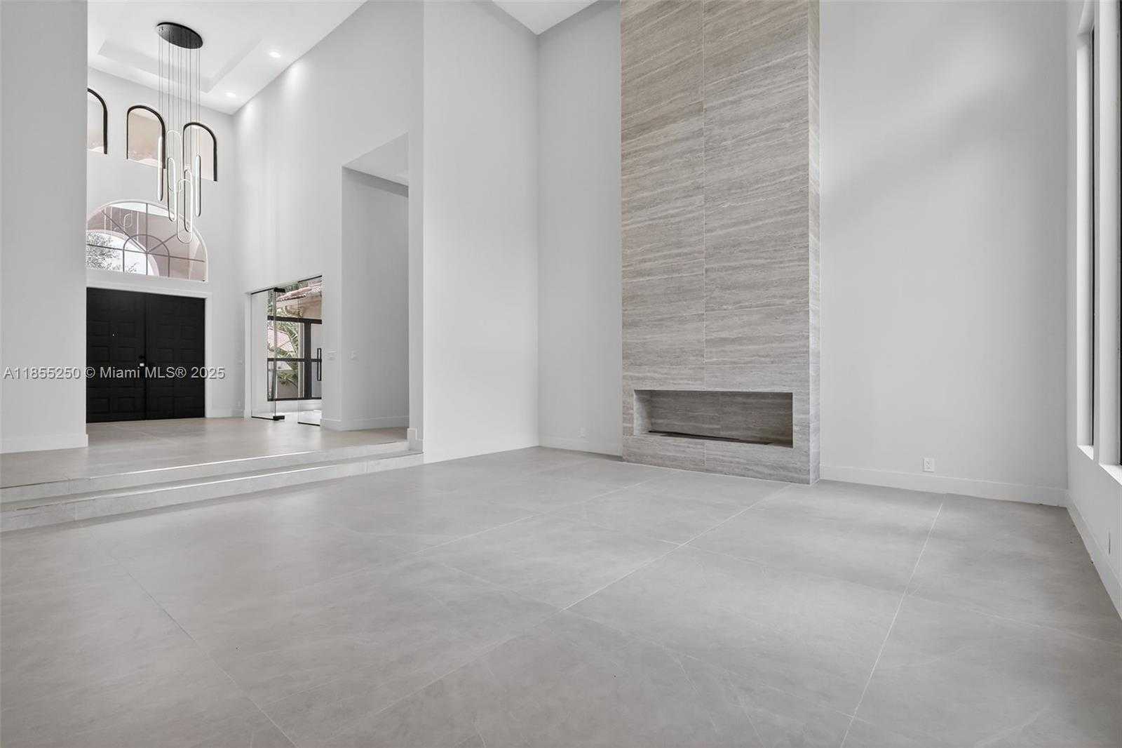 Small Image of 3303 WEST STONEBROOK CIR, Davie Number 10