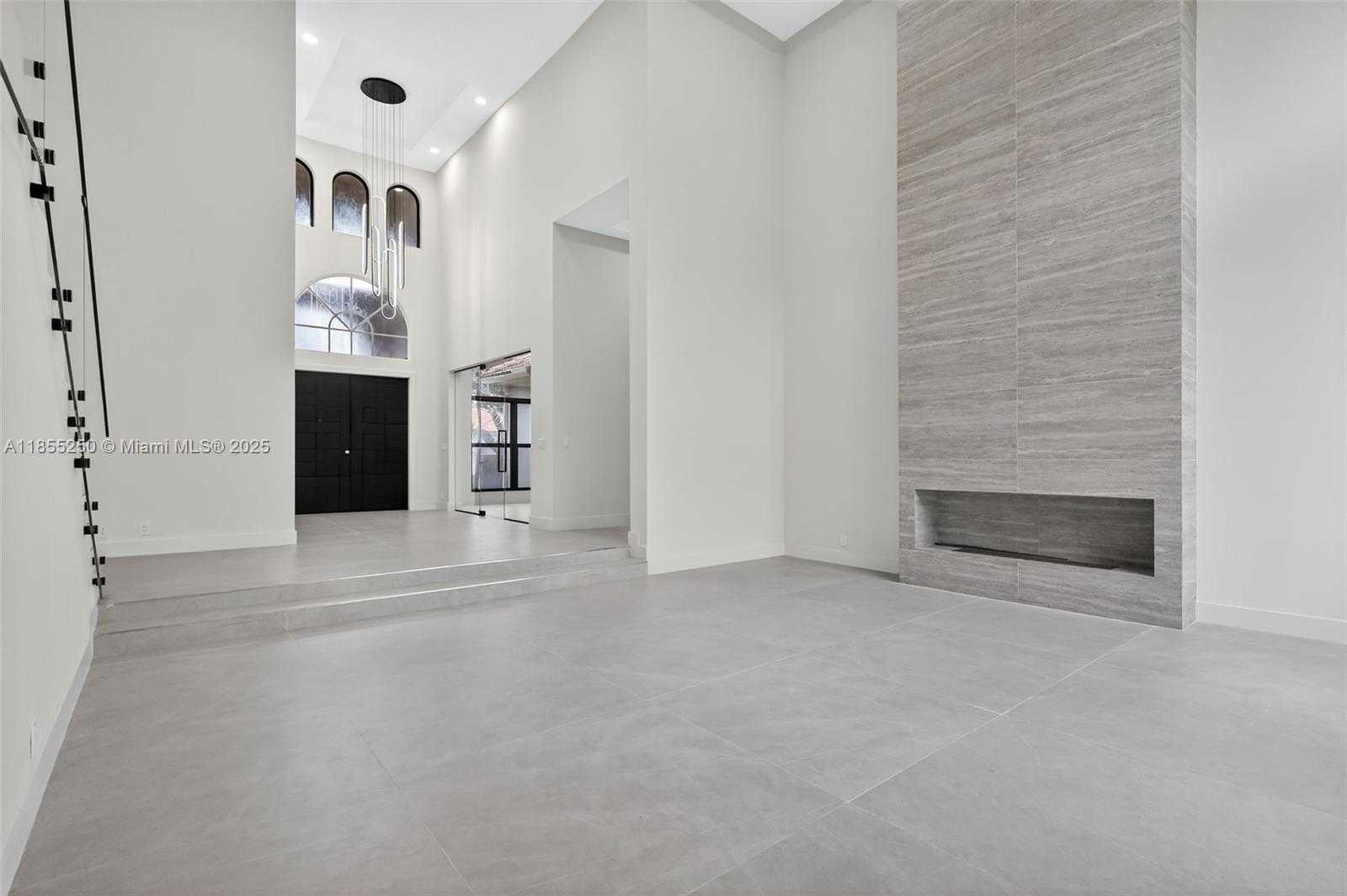 Small Image of 3303 WEST STONEBROOK CIR, Davie Number 13