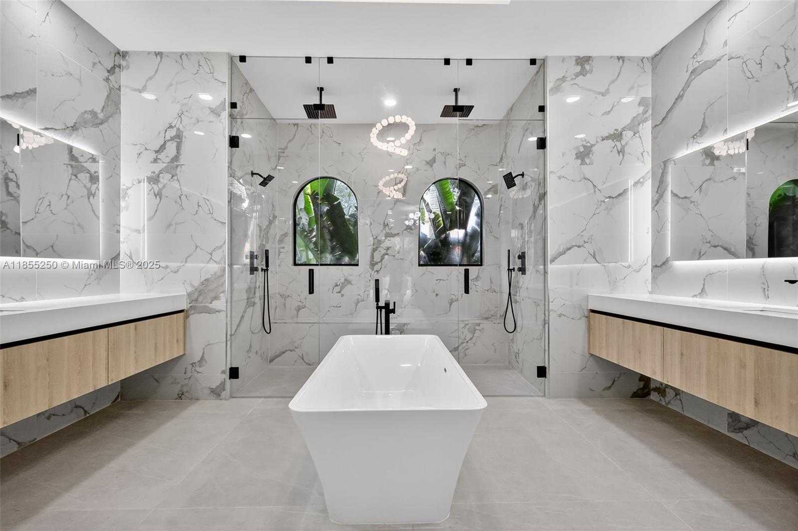 Small Image of 3303 WEST STONEBROOK CIR, Davie Number 3