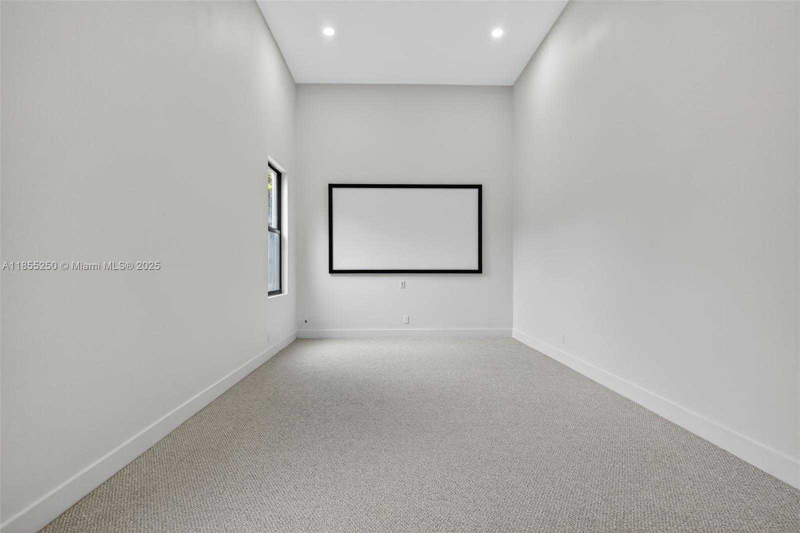 Small Image of 3303 WEST STONEBROOK CIR, Davie Number 58