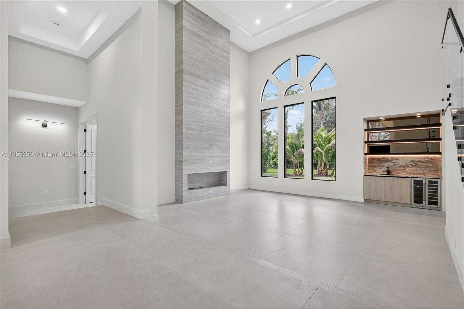 Small Image of 3303 WEST STONEBROOK CIR, Davie Number 8