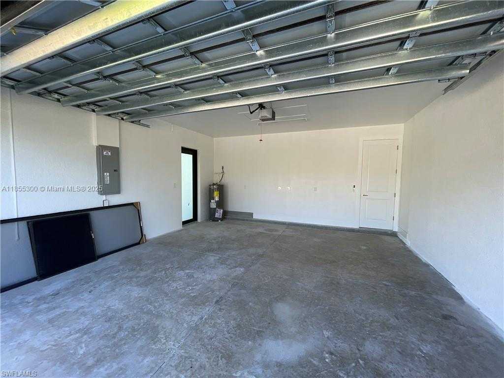 Small Image of 818 CHEMSTRAND, Lehigh Acres Number 13