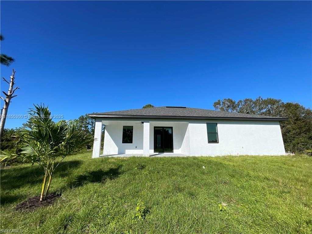 Small Image of 818 CHEMSTRAND, Lehigh Acres Number 3