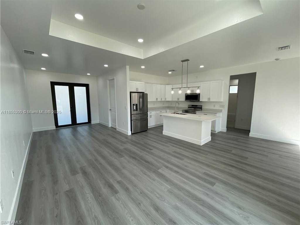 Small Image of 818 CHEMSTRAND, Lehigh Acres Number 7