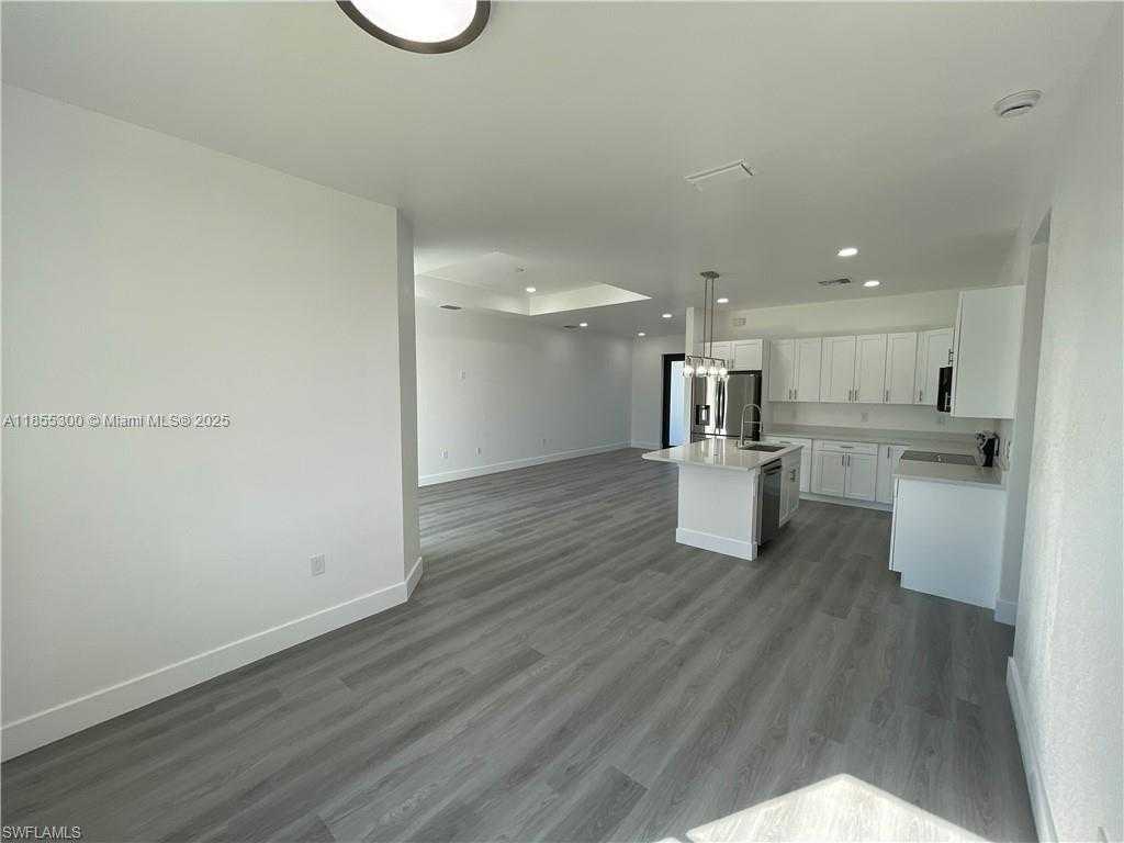 Small Image of 818 CHEMSTRAND, Lehigh Acres Number 8